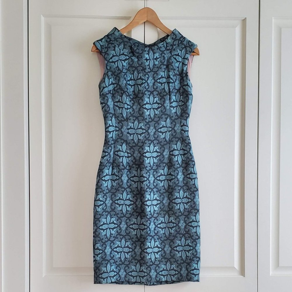 Vintage 1950's Fitted Brocade Dress - Picture 3 of 12